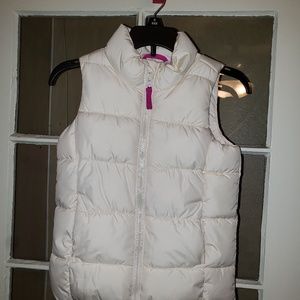 Small girls puffer vest